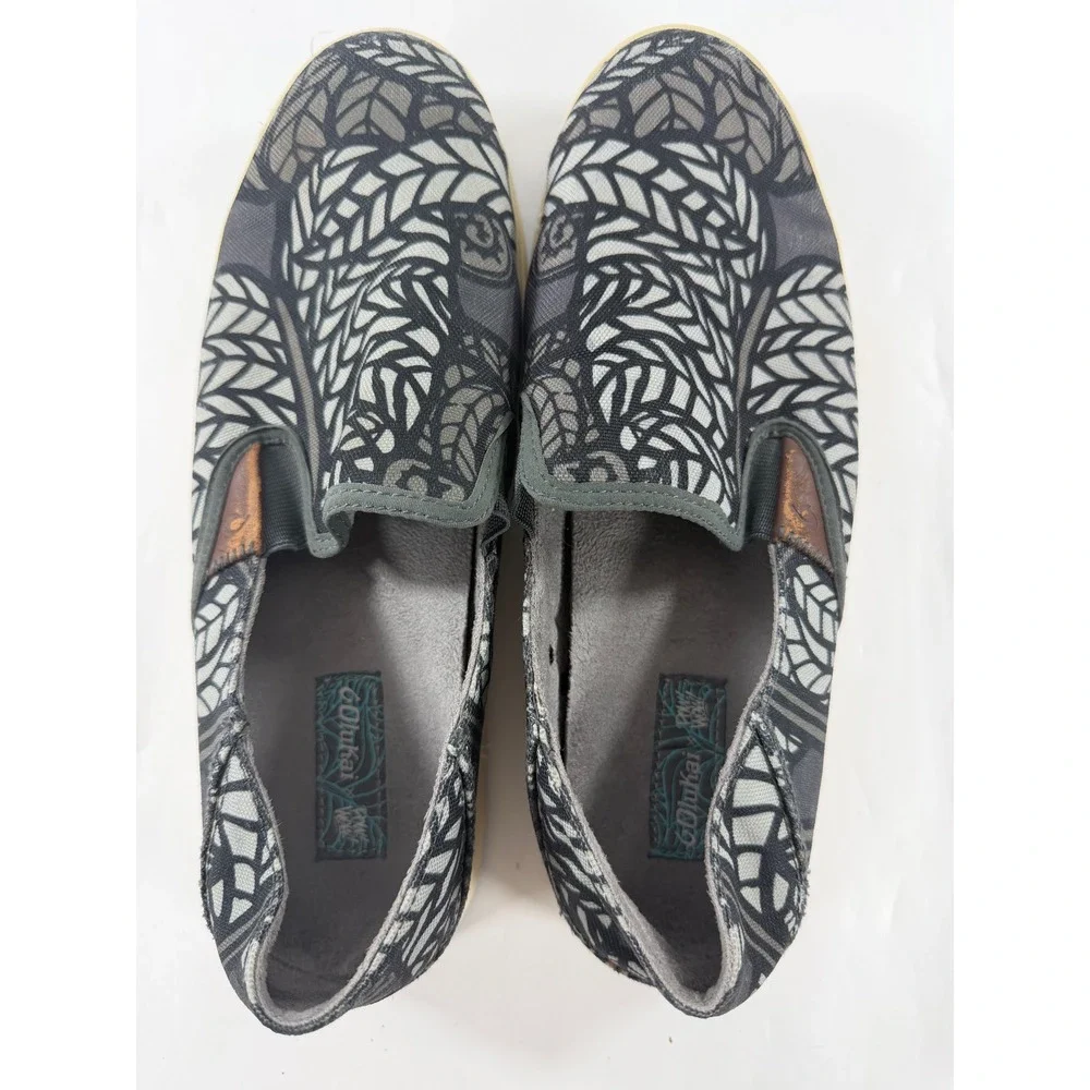 OluKai Kahu Pow Wow Mens 10 Grey Black Leaf Print Slip On Shoes 10372-6CWR